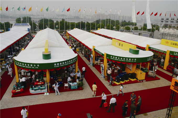 W020150512355546316302